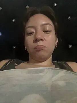 Damara Rolands- online show from May 2026 12:49:02 AM