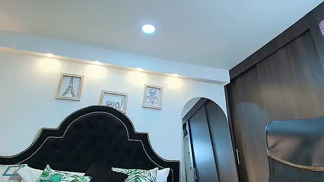 DenzelRios online show from December 2025 09:44:02 PM