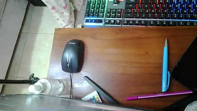 Snapshot of luna00bella7 chatting on October 2025 03:57:02 PM luna00bella7 online show from October 2025 03:57:02 PM