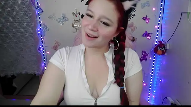 Snapshot of luna00bella7 chatting on November 2025 11:09:01 PM luna00bella7 online show from November 2025 11:09:01 PM