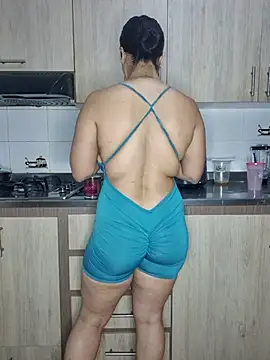 karla-bruni online show from October 2025 10:19:02 AM