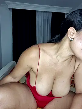 karla-bruni online show from April 2026 09:59:01 AM