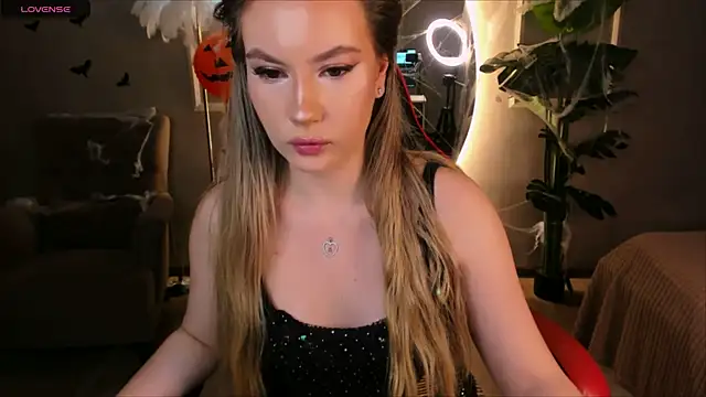  BellaClark online show from October 2025 06:47:01 AM