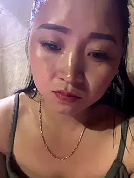 miemie-xx online show from October 2025 01:18:01 PM