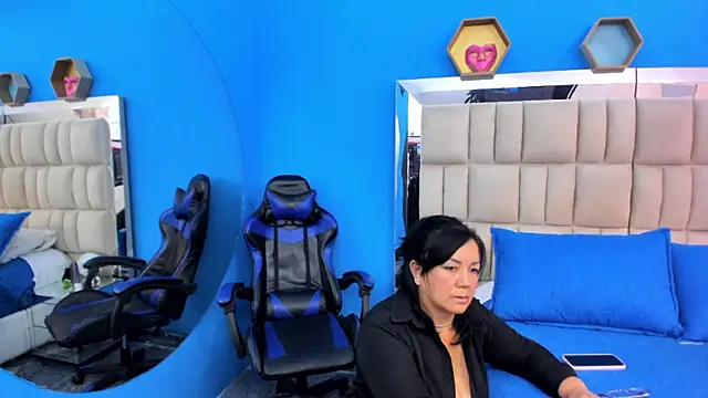 Snapshot of tania_reyes_ chatting on October 2025 03:28:01 AM tania reyes online show from October 2025 03:28:01 AM