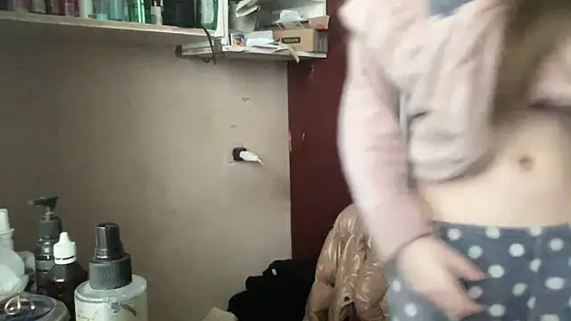 Snapshot of NikaXZimax chatting on January 2026 08:29:02 AM NikaXZimax online show from January 2026 08:29:02 AM