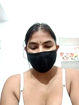 Hot radhaji online show from November 2025 07:13:02 PM