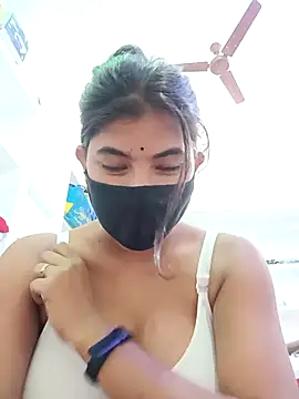 Hot radhaji online show from December 2025 07:53:02 PM