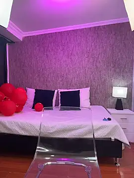 KarinaFlowers  online show from February 2026 06:03:01 AM