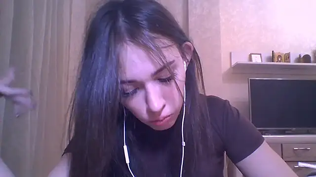 CeyaLier online show from November 2025 05:13:01 PM