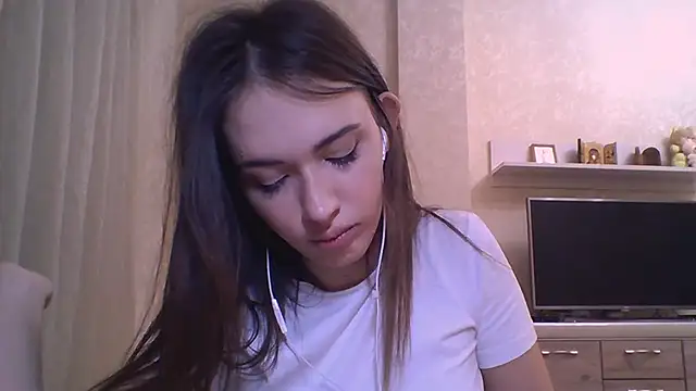 CeyaLier online show from November 2025 05:58:02 PM