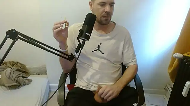 chibrax918 online show from December 2025 09:15:01 AM