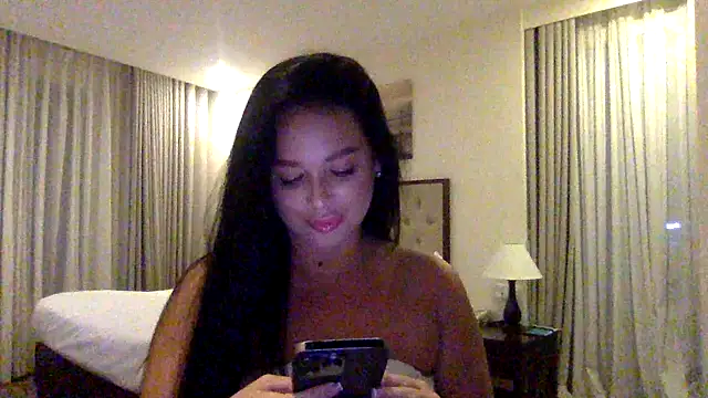 Snapshot of Fayronna chatting on February 2026 02:53:02 PM Fayronna online show from February 2026 02:53:02 PM