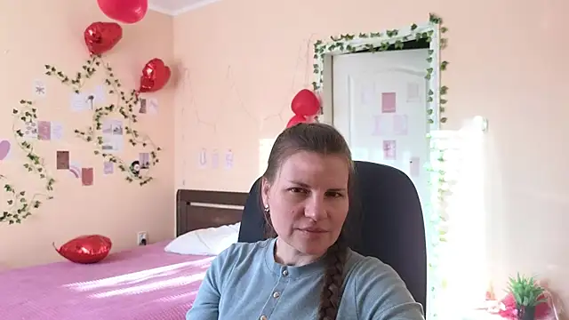 Snapshot of Mirabelle_Velvet chatting on March 2026 04:49:02 AM Mirabelle Velvet online show from March 2026 04:49:02 AM