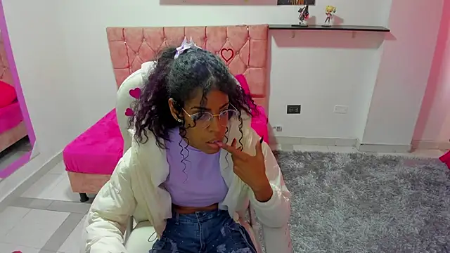 thianahorny online show from March 2026 12:55:01 PM