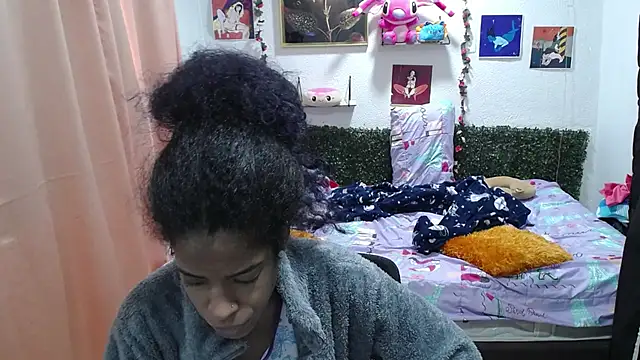 Snapshot of thianahorny chatting on June 2026 01:17:02 PM thianahorny online show from June 2026 01:17:02 PM