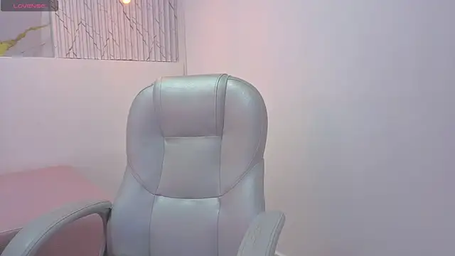 Snapshot of onlymen2025 chatting on November 2025 08:41:02 PM onlymen2025 online show from November 2025 08:41:02 PM