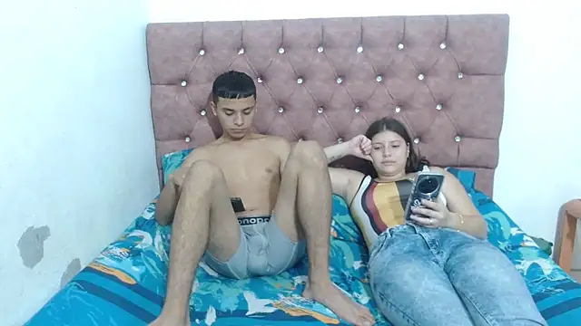 Snapshot of rober_luciana chatting on October 2025 01:45:02 PM rober luciana online show from October 2025 01:45:02 PM