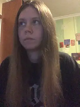 LunaVirelle online show from June 2026 06:03:02 PM