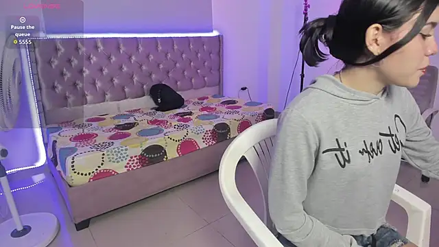 beiby glow online show from January 2026 01:46:02 PM