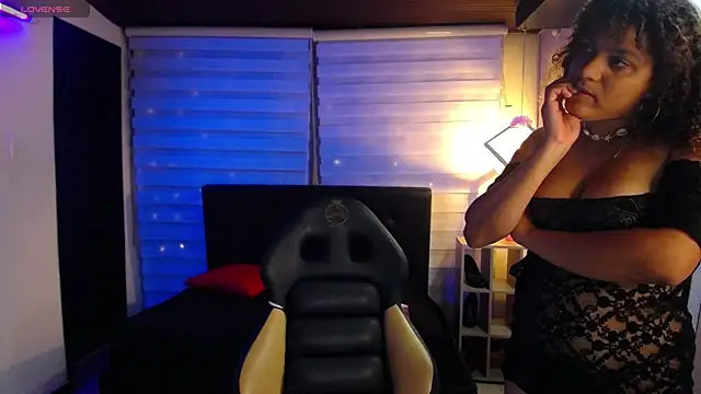 Snapshot of Kendall_rossii_ chatting on November 2025 04:45:02 AM Kendall rossii online show from November 2025 04:45:02 AM