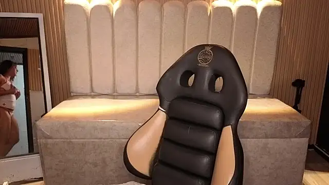 Snapshot of Kendall_rossii_ chatting on November 2025 03:19:02 AM Kendall rossii online show from November 2025 03:19:02 AM