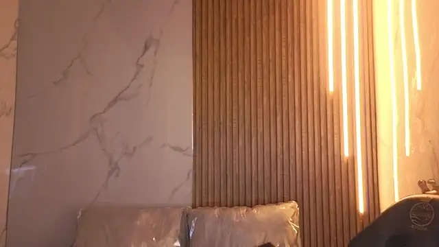 Snapshot of Kendall_rossii_ chatting on November 2025 03:09:02 AM Kendall rossii online show from November 2025 03:09:02 AM