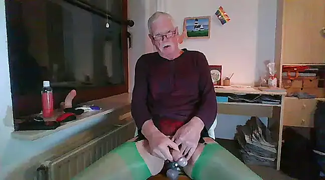 super-snoopy online show from December 2024 03:55:01 PM