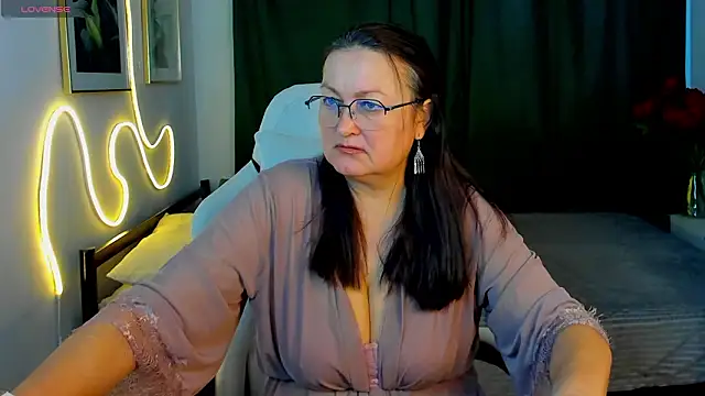 hottyannaa online show from March 2026 02:39:02 AM