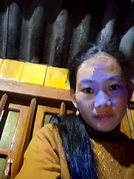 gio-thu online show from November 2025 02:28:01 PM