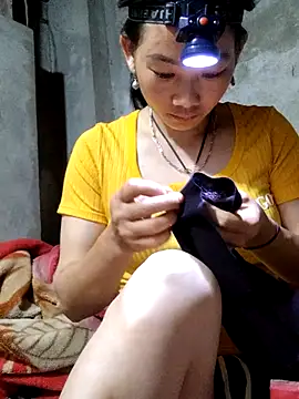 gio-thu online show from April 2026 11:46:02 AM