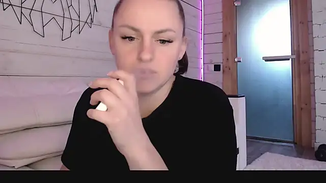 CandyBunie online show from January 2026 05:13:02 AM