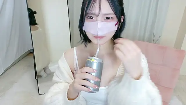 yuno-pi online show from November 2025 10:04:02 AM