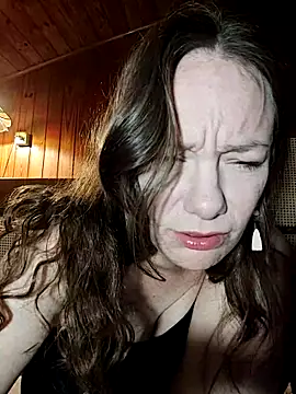 JulieSqualor81 online show from March 2026 04:29:01 AM