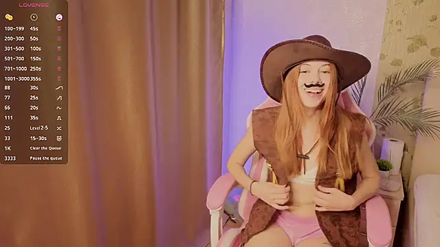 lilliaqueen online show from November 2025 02:19:02 PM