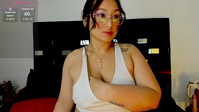 SussySunny  online show from October 2025 02:01:02 AM