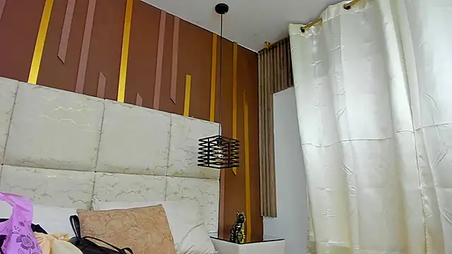 AmbarGills online show from February 2026 12:57:01 PM