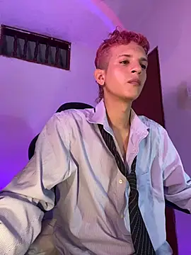 tylernova online show from November 2025 03:49:01 AM