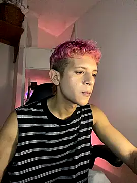 tylernova online show from November 2025 03:39:02 AM