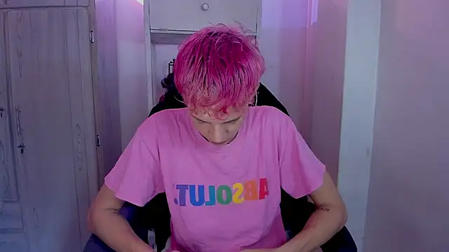 tylernova online show from November 2025 03:54:01 AM