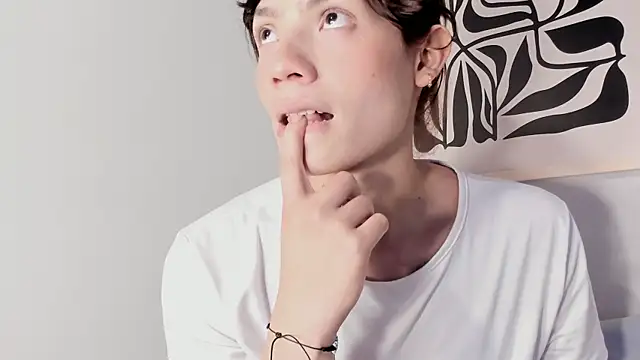 KassMonroe online show from March 2026 08:10:01 PM