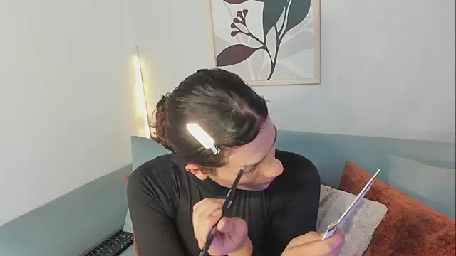 KassMonroe online show from April 2026 08:02:02 PM