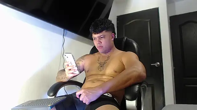 Boyhot 00 online show from October 2025 12:46:02 AM