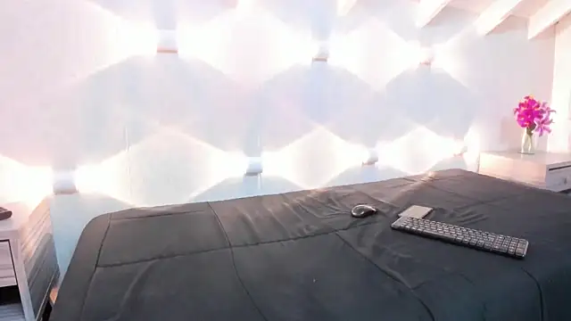 Brianna Maya online show from April 2026 08:36:02 PM