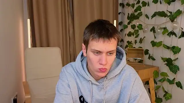 hun1er steele online show from October 2025 03:56:02 PM