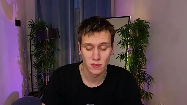 hun1er steele online show from October 2025 02:27:02 PM