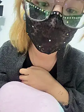 yuki july online show from October 2025 05:23:02 PM