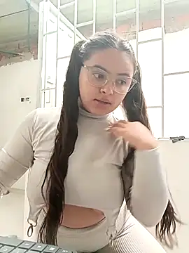 sofia athome online show from October 2025 07:23:01 PM