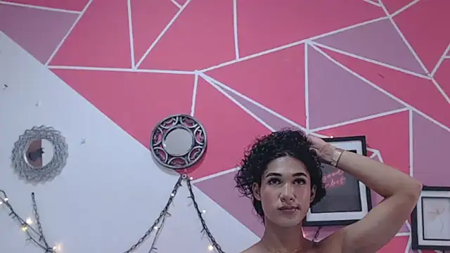 Tifany Adams online show from November 2025 08:19:01 PM