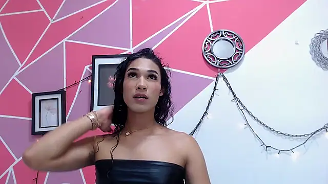 Tifany Adams online show from November 2025 09:03:02 PM